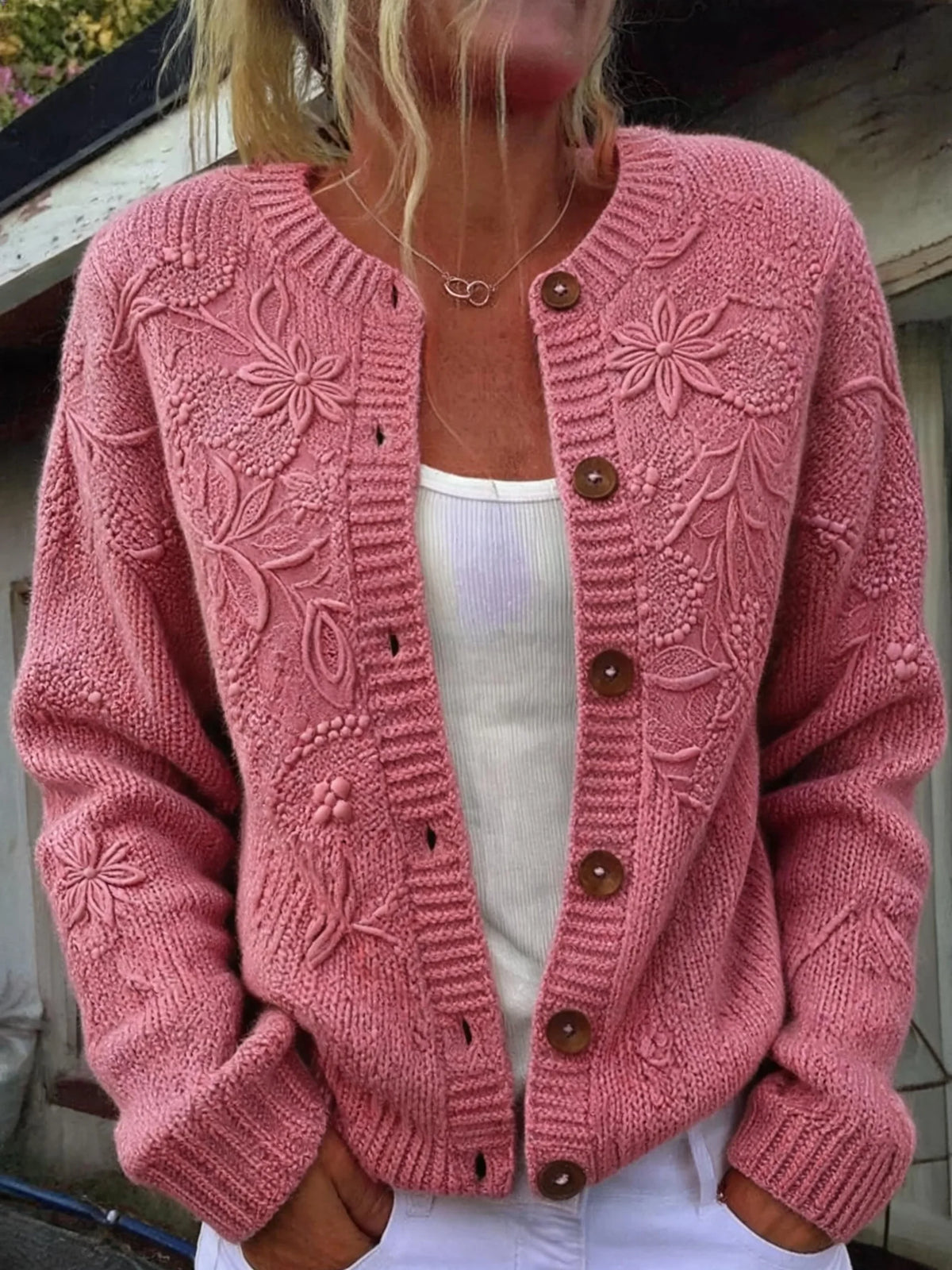 Riah™ | Casual and comfortable long-sleeved floral cardigan