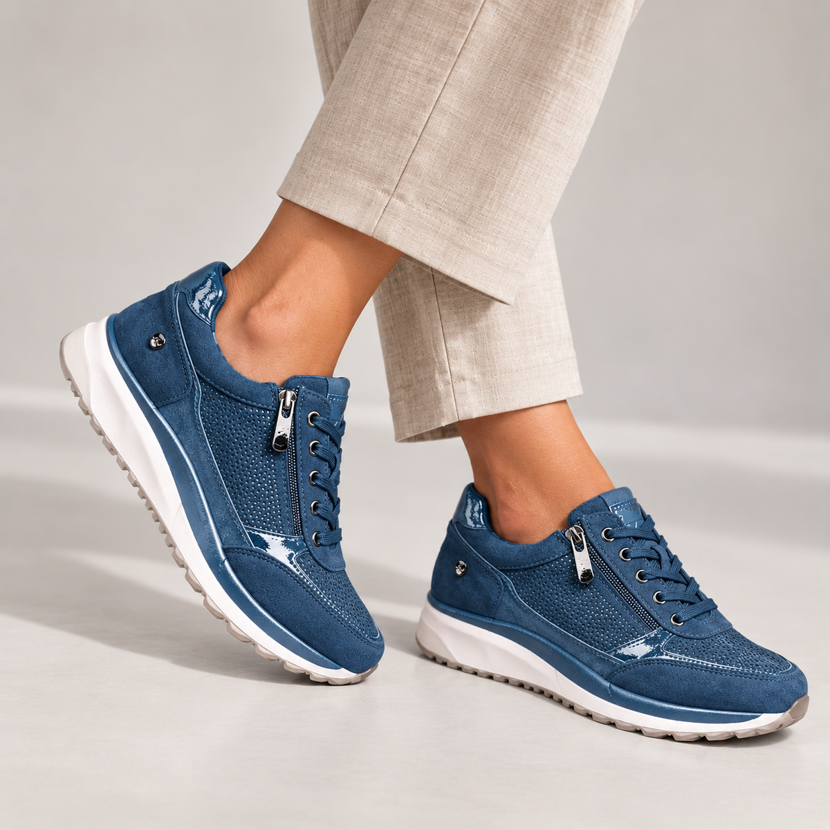 Ilaria | Comfortable Zip-Up Sneakers