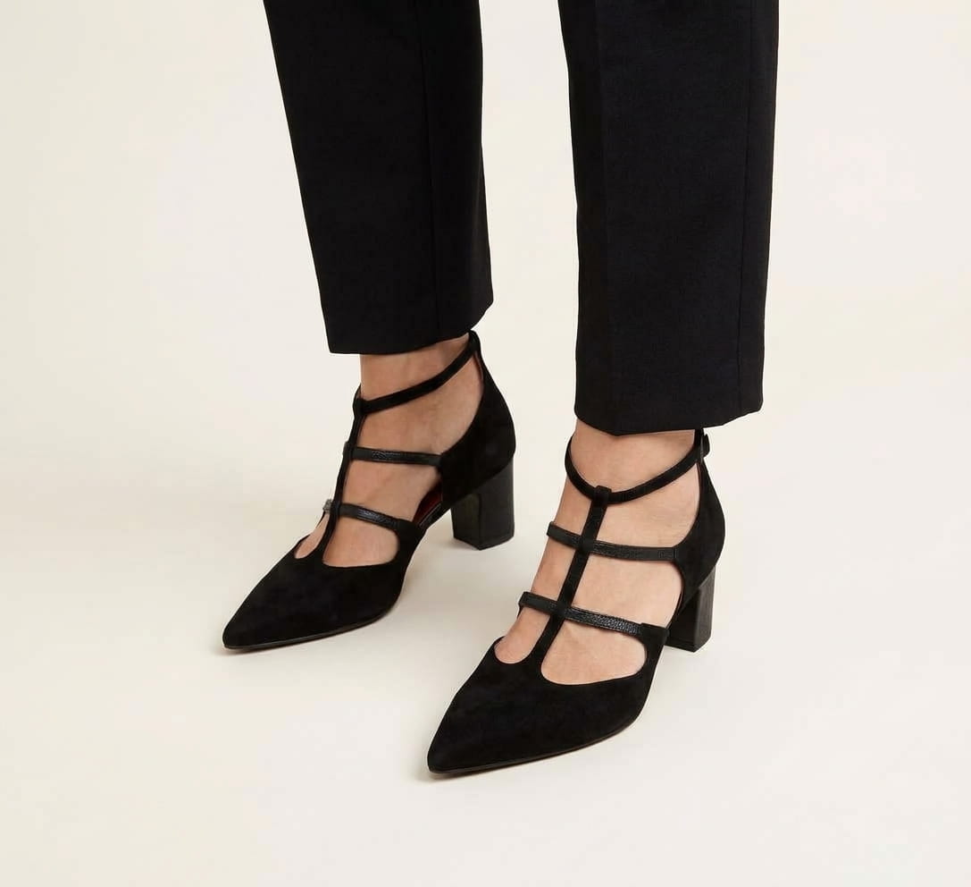 Giulia | Pointed Pumps with Straps