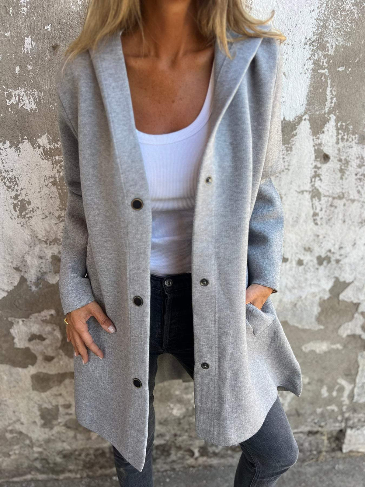 Clothilde | Long cardigan à capuche boutonné