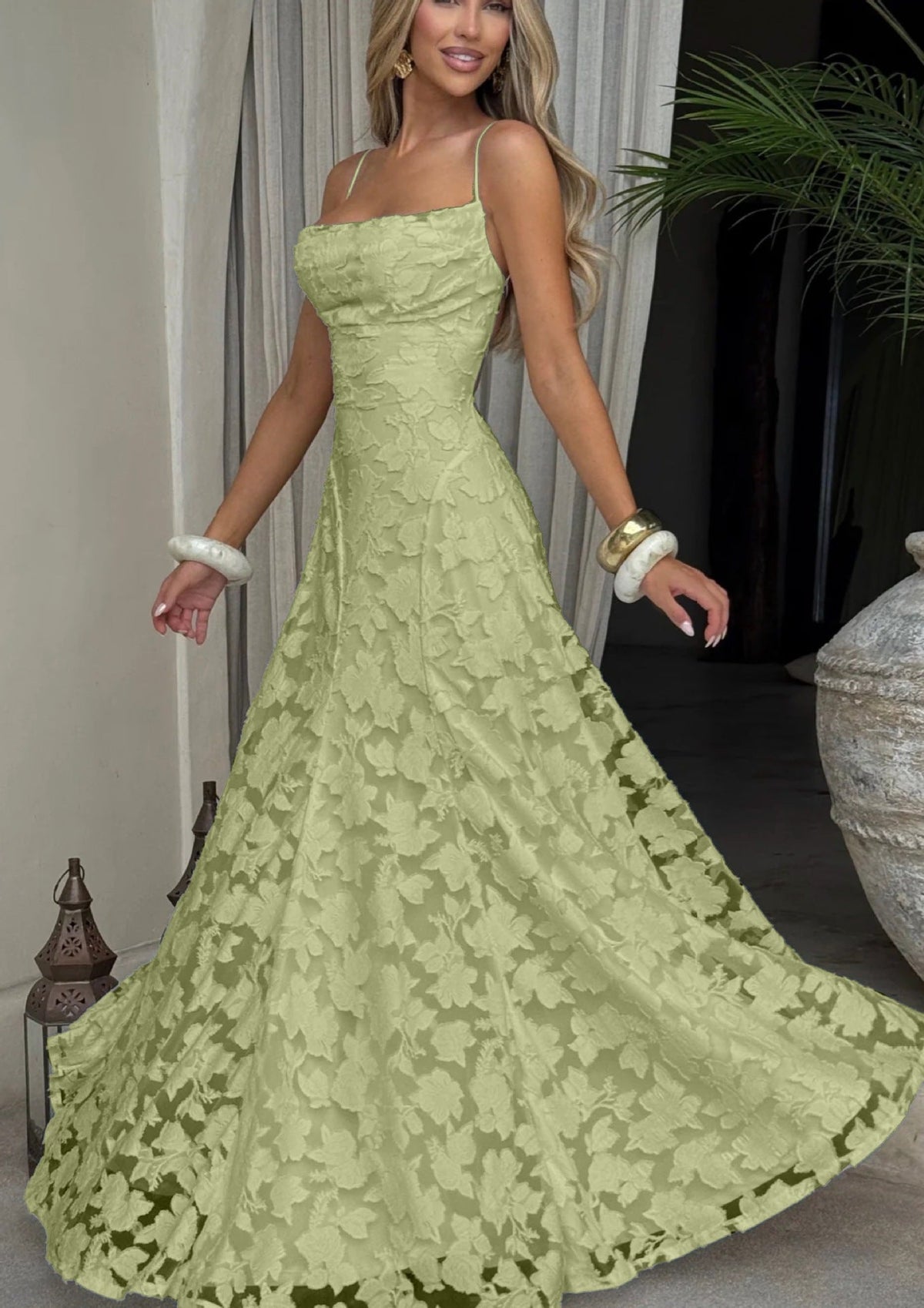 Soraya | Robe de soirée luxueuse en jacquard à encolure droite