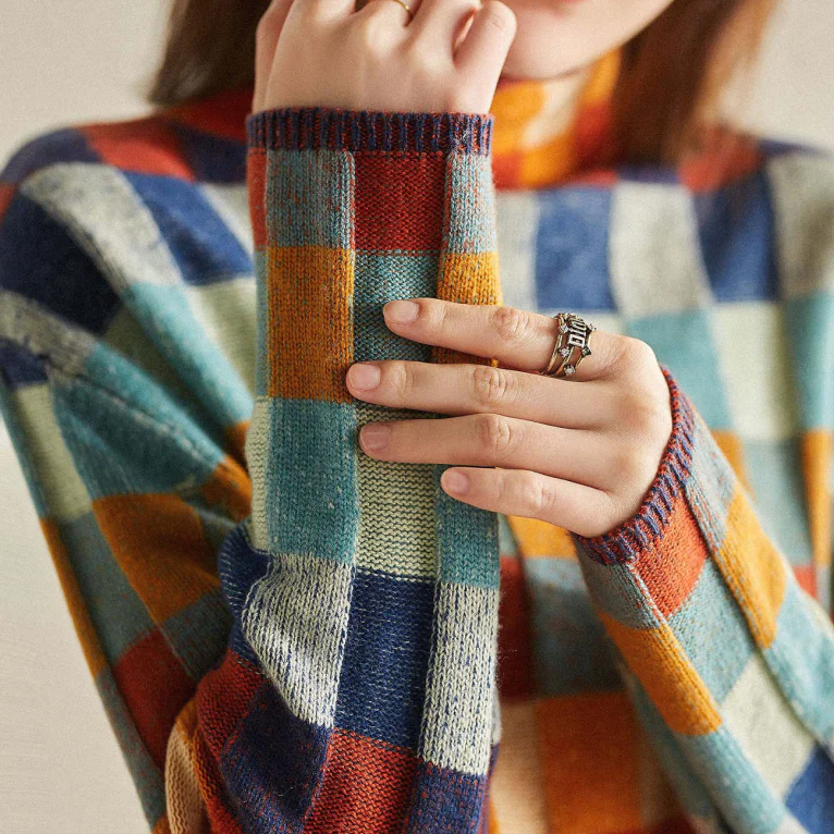 Marielle - Cozy Retro Sweater