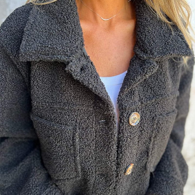 Ariane | Soft faux fur jacket with buttons
